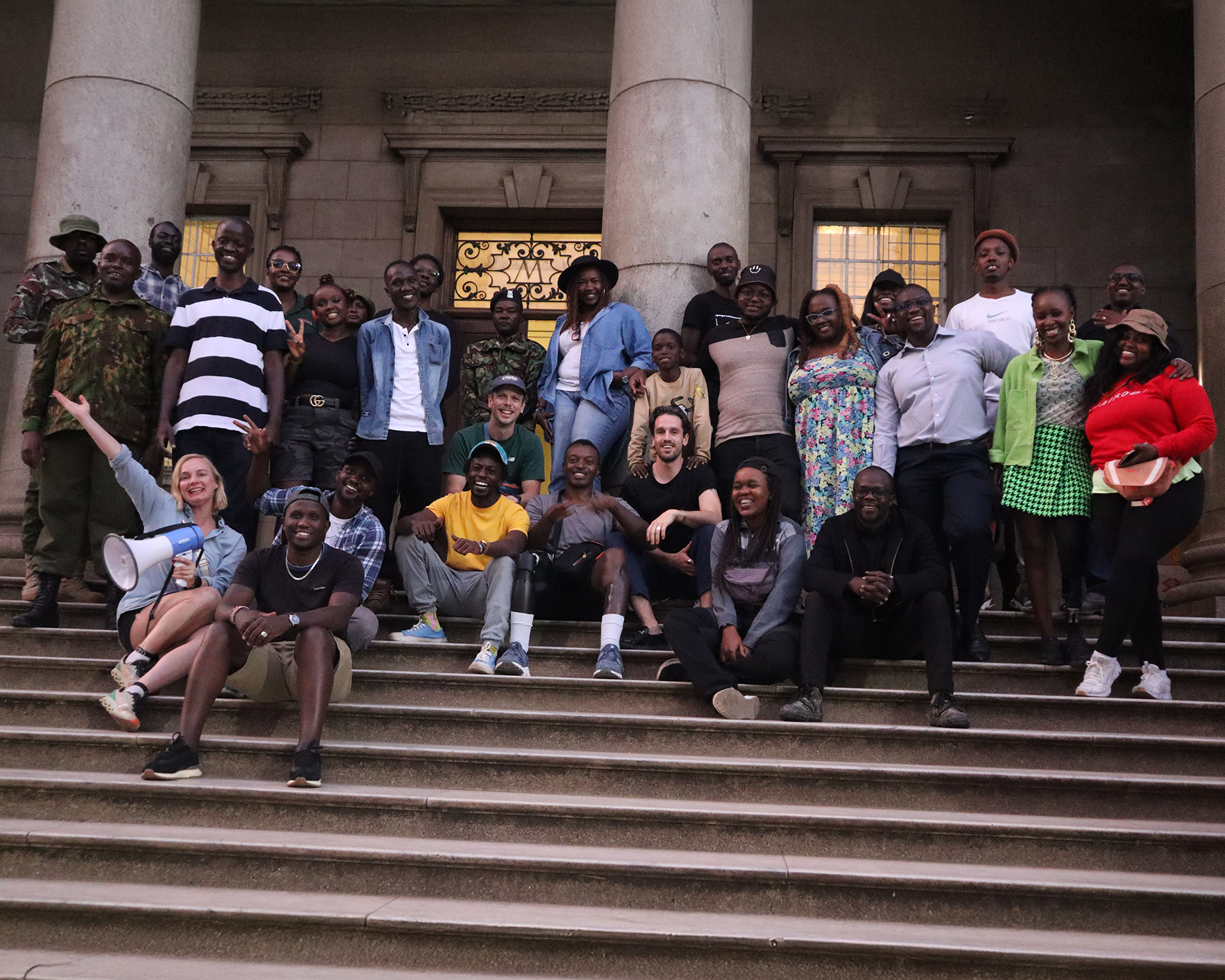 Toda a equipa de filmagem de Unstoppable, um curta-metragem da Circleg.