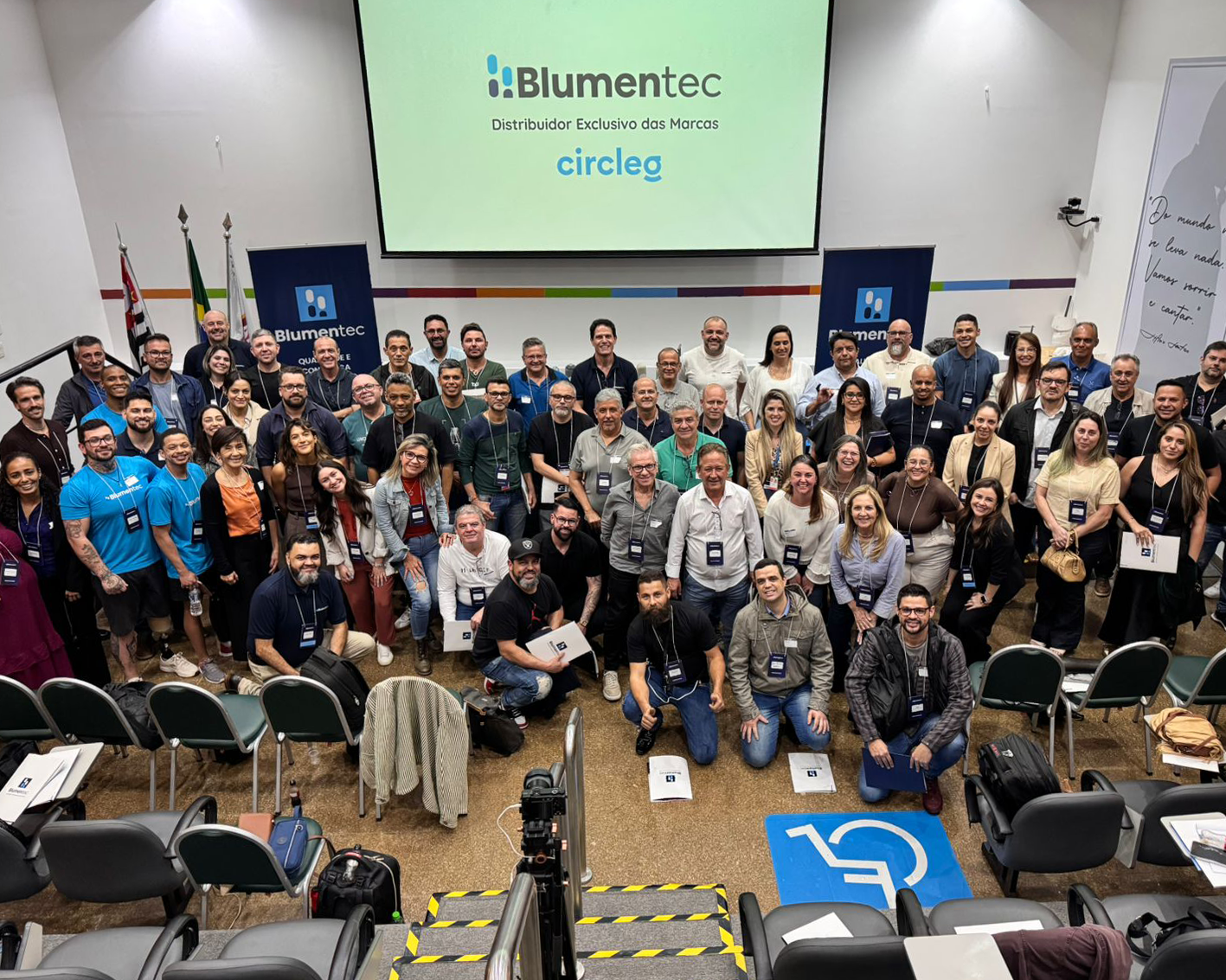 A equipe da Circleg durante o lançamento da Blumentec em São Paulo, Brasil.